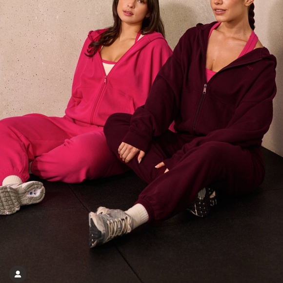 Women's maroon  sweats pants only - Picture 1 of 2